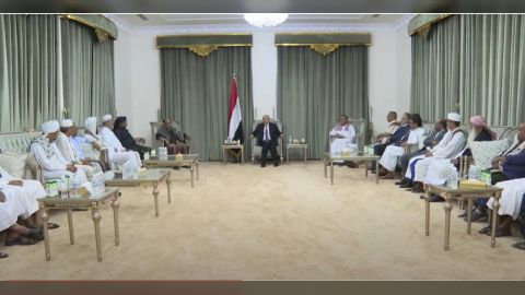 الدكتور رشاد محمد العليمي، يلتقي اصحاب الفضيلة العلماء، وأئمة وخطباء المساجد في محافظة حضرموت