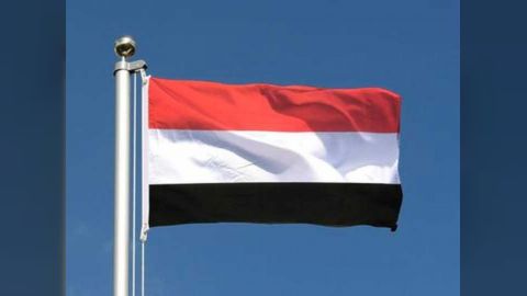 رددي أيتها الدنيا نشيدي
