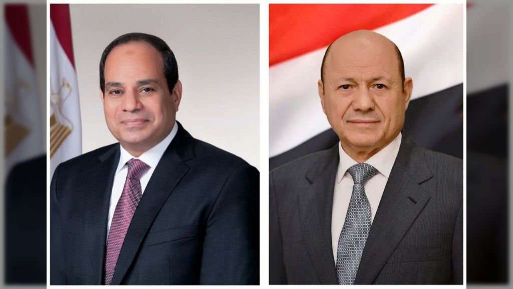 رئيس مجلس القيادة الرئاسي يهنئ الرئيس السيسي بمناسبة ذكرى ثورة 23 يوليو