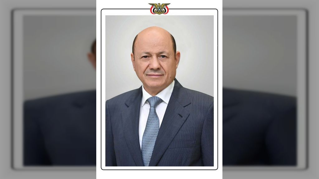 رئيس مجلس القيادة الرئاسي يطمئن على صحة اللواء محمود الصبيحي