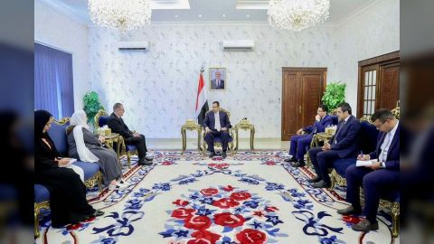 رئيس الوزراء يستقبل في عدن الأمين العام المساعد لبرنامج الأمم المتحدة الإنمائي والوفد المرافق له