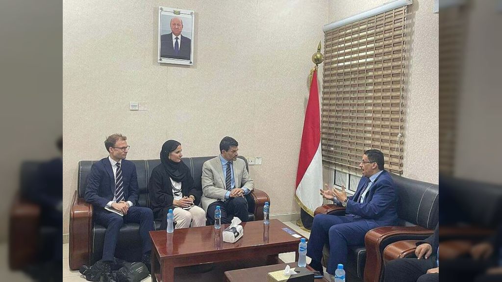 وزير الخارجية يلتقي المدير الاقليمي لمنظمة ( NOREF ) النرويجية