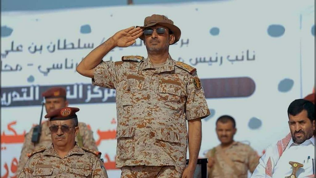رئيس هيئة الأركان يشهد تخرج عدد من الدورات التخصصية في دفعة الشهيد الفريق عبدالرب الشدادي