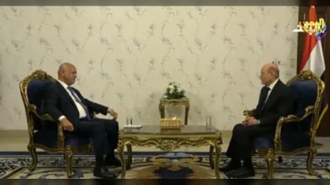 تحدث عن مستقبل اليمن التوافقي... الرئيس العليمي: الحوثي إنقلب على الشرعية لتحقيق مصالح إيران بالسيطرة على الملاحة البحرية