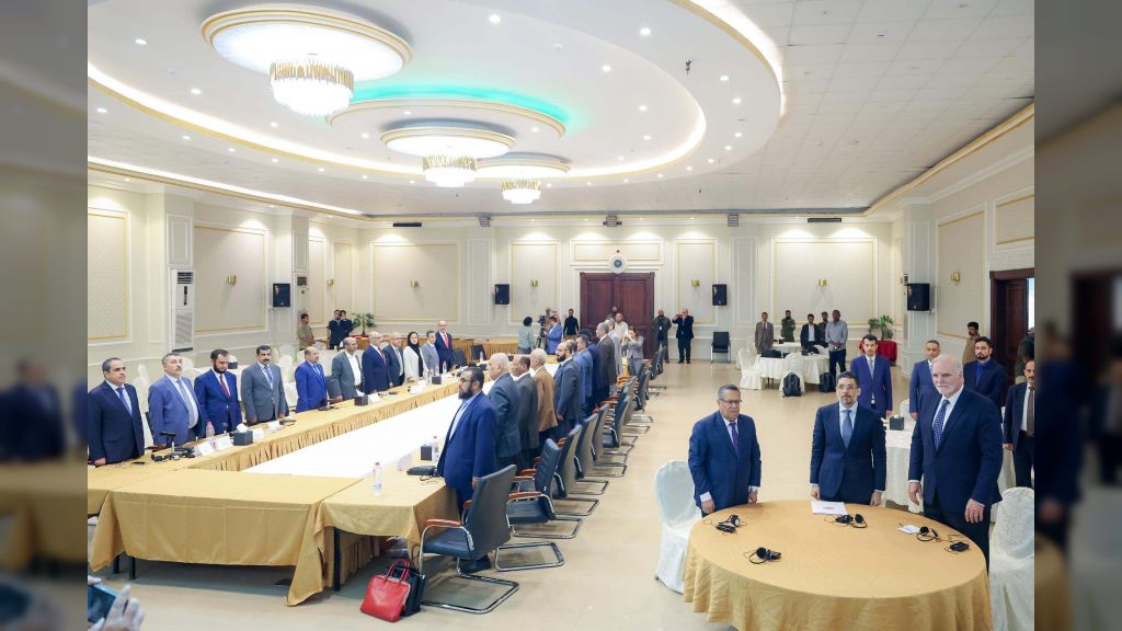 رئيس الوزراء يشهد في عدن حفل اشهار التكتل الوطني للأحزاب والمكونات السياسية