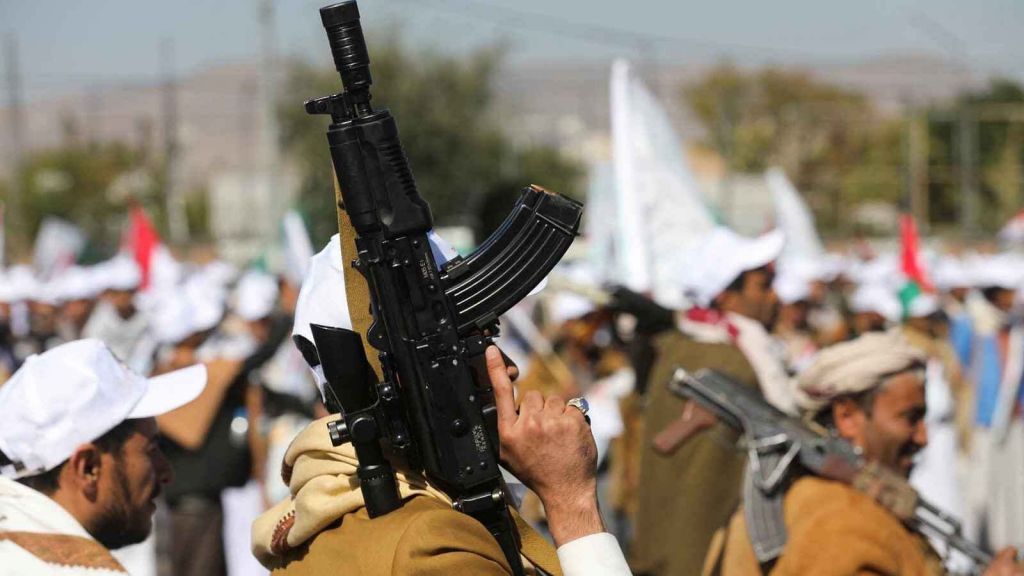 الحوثيون يشكلون تهديدا كبيرا... شبكة أمريكية: لهم أجندات دولية والحل الإطاحة بهم