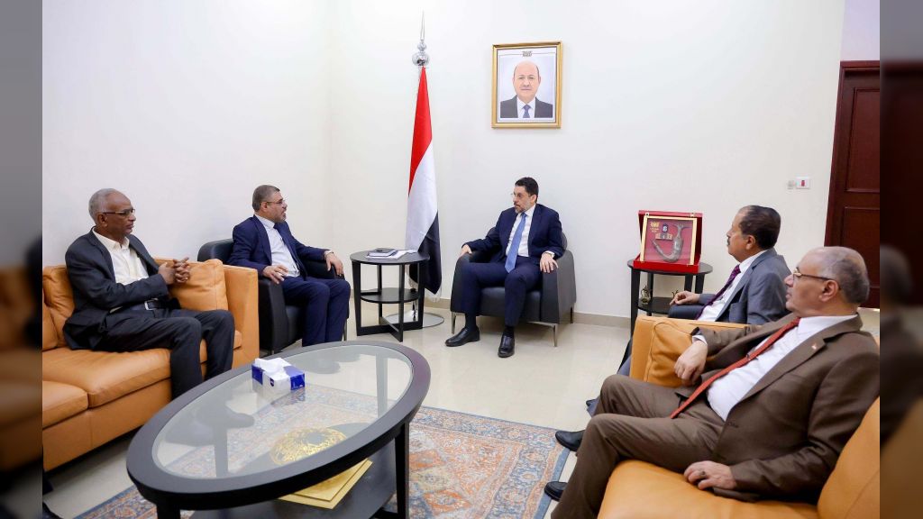 رئيس الوزراء يؤكد جاهزية الحكومة لتقديم موازنة الدولة للعام 2025م الى مجلس النواب