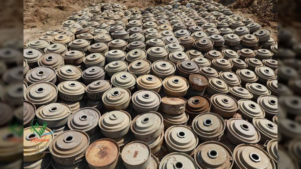 مسام ينزع 2817 لغماً وذخيرة غير منفجرة وعبوة ناسفة في فبراير زرعتها المليشيات الحوثية
