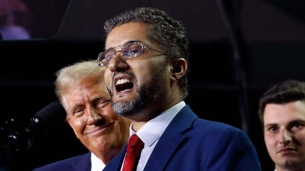 الرئيس الأمريكي يعيّن اليمني أمير غالب سفيراً لبلاده لدى الكويت