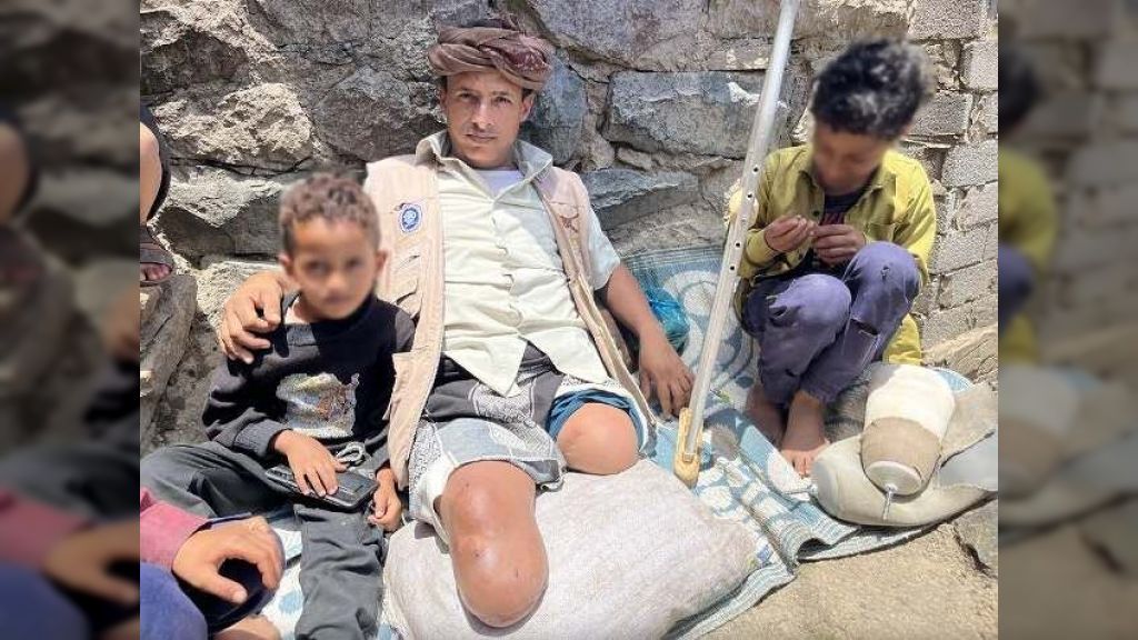 نزيل لغماً وتزرع العشرات... مسام يطالب المجتمع الدولي بالضغط على الحوثيين للكشف عن حقول الألغام في اليمن