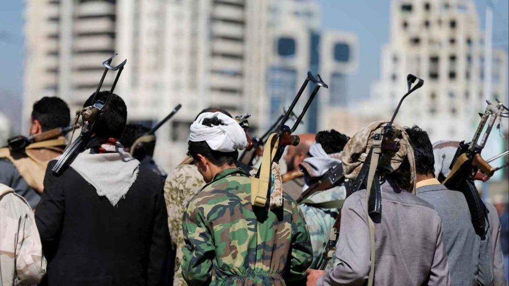 ارتباك غير مسبوق تعيشه الجماعة... ضربات واشنطن تستنزف الحوثيين رغم التكتم على الخسائر