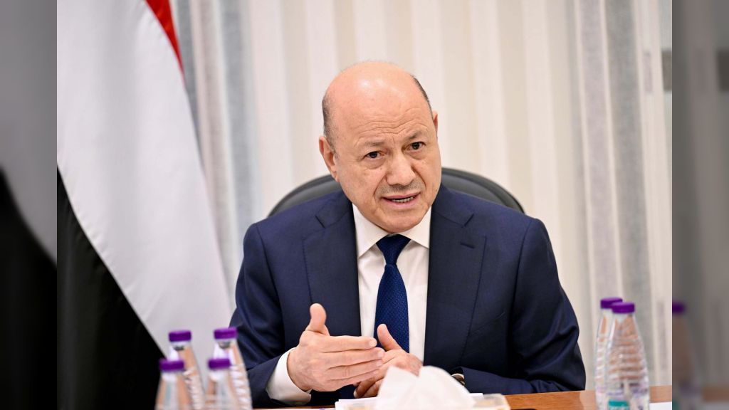 مسؤول رئاسي: الرئيس العليمي قدم رؤية إستراتيجية شاملة للمرحلة المقبلة في اليمن