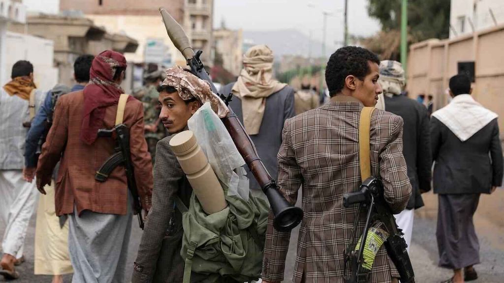 منظمة حقوقية تدين حملة التحريض والاعتقالات الحوثية بحق المدنيين
