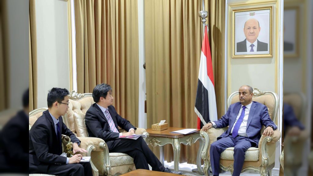 رئيس الوزراء يؤكد تطلع اليمن الى زيادة الدعم الصيني في الجوانب الاقتصادية والخدمية