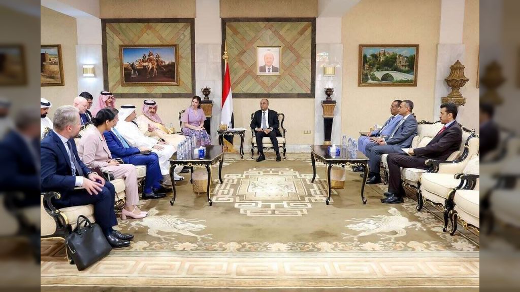 صدور بيان من سفراء عدد من الدول الراعية للعملية السياسية في اليمن حول الاجتماع مع رئيس الوزراء