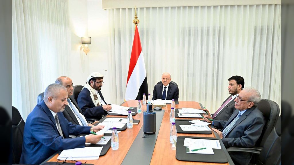 مجلس القيادة يستمع الى تقرير رئيس الوزراء بشأن مستوى التقدم في مسار الإصلاحات