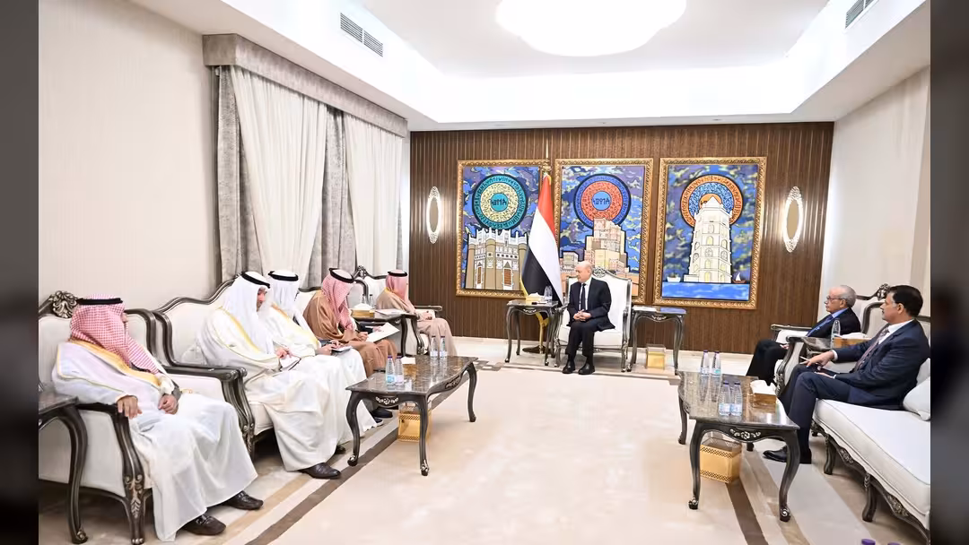 رئيس مجلس القيادة يستقبل الأمين العام لمجلس التعاون لدول الخليج العربية