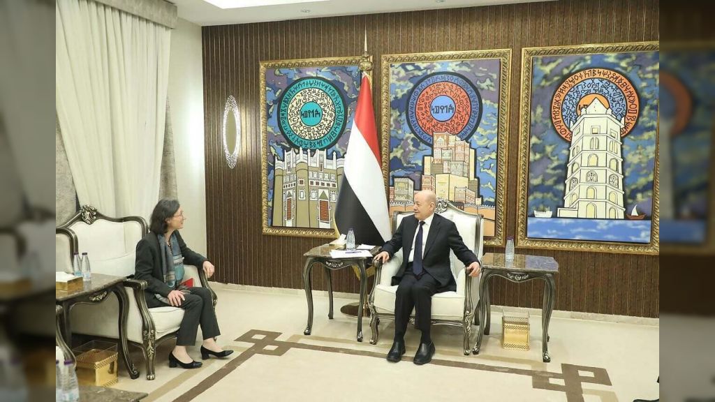رئيس مجلس القيادة يشيد ببيان مجلس الامن ويؤكد التزام الدولة بحماية مركزها القانوني