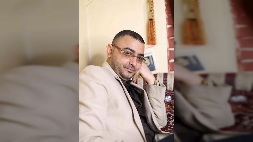 صنعاء... محكمة حوثية توجه بالإفراج عن الصحفي محمد المياحي بعد 15 شهراً من الاختطاف