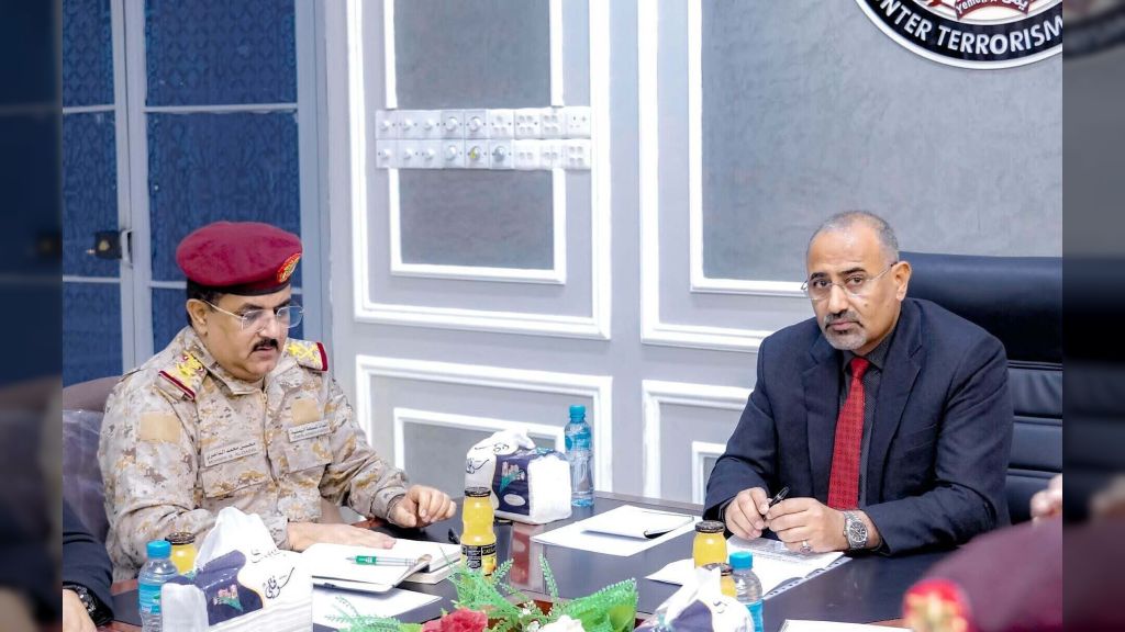 قرار رئيس مجلس القيادة بإعفاء وزير الدفاع واحالته للتقاعد