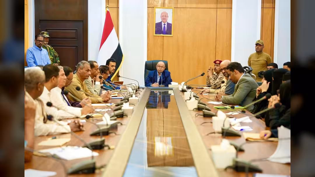 عضو مجلس القيادة سالم الخنبشي يترأس الاجتماع الاعتيادي للمكتب التنفيذي بساحل حضرموت
