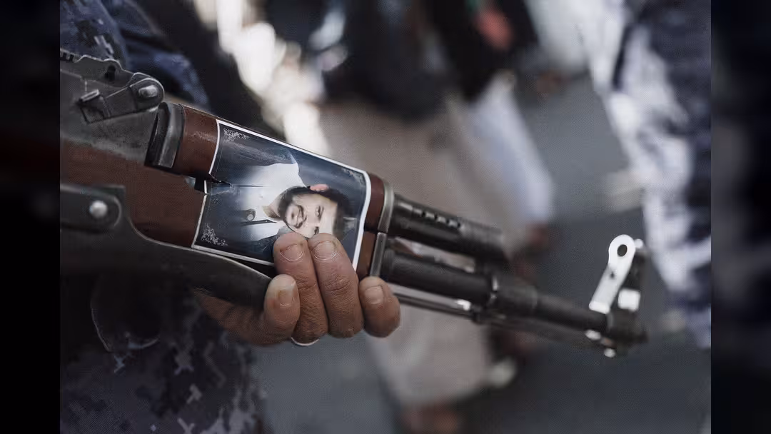 مليشيا الحوثي تجرد ضباط أمن إب من أسلحتهم وتستبدلهم بعناصر عقائدية من صعدة وصنعاء