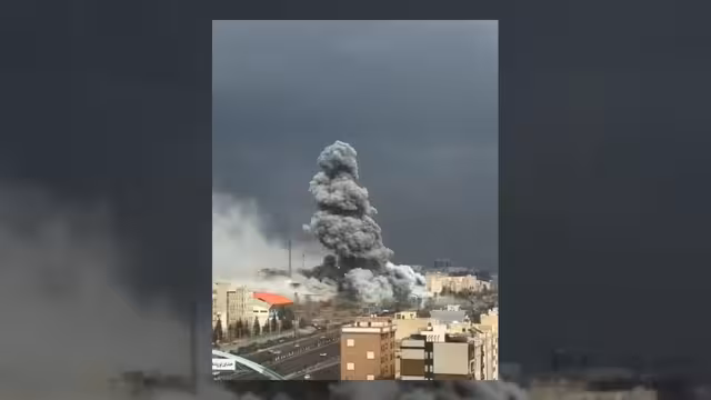 مشاهد توثق اللحظات الأولى للقصف الإسرائيلي على عدة مدن إيرانية