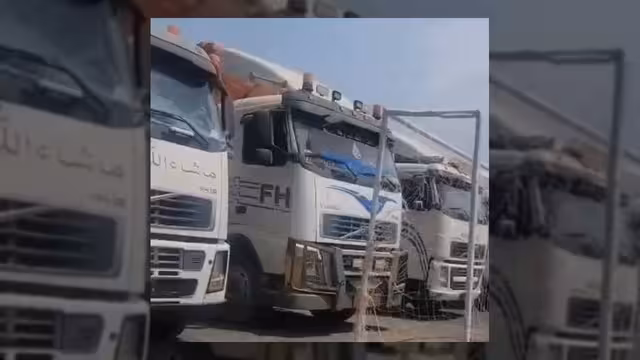 الحوثيون يفرضون جبايات جديدة على شاحنات الدقيق الأبيض المستورد من عدن