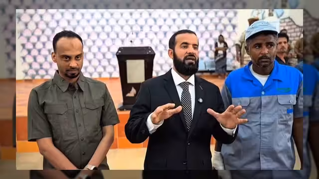 محافظ أبين يعلن حزمة إجراءات لتحسين أوضاع عمال النظافة