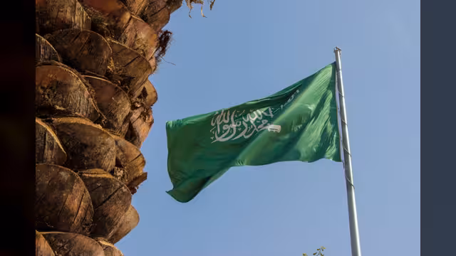 رحبت بمبادرة الأردن وموافقة الحكومة..السعودية: نحث الحوثيين على عدم تكرار القرارات التي تسبب المعاناة لليمنيين