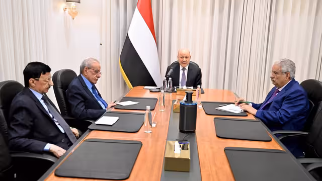 رئيس مجلس القيادة: الدولة تمضي بثقة لحماية السيادة وإنهاء الانقلاب