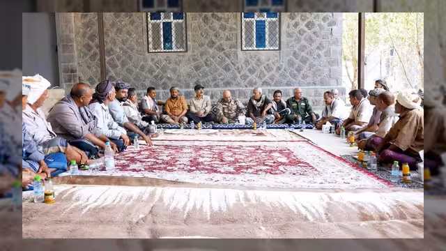 طارق صالح يدعو لاستعادة الدولة من النفوذ الإيراني