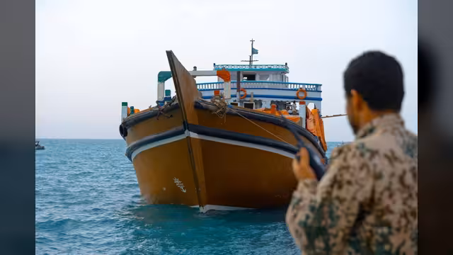 تقرير أمريكي: منع وصول إمدادات الأسلحة إلى الحوثيين يجب أن تكون أولوية عالمية
