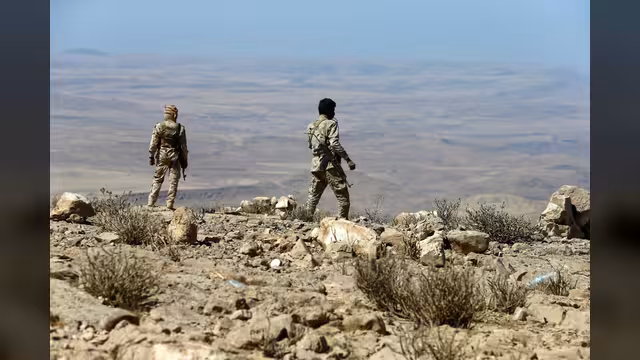 قتلى وجرحى حوثيون في تجدد المواجهات مع القوات الحكومية في عدة جبهات بتعز