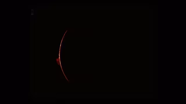 كسوف كلي للشمس يغطي أجزاء واسعة من القارة الأوروبية