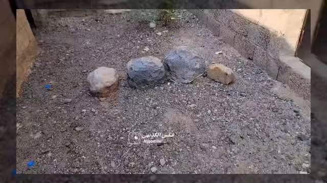 ألغام حوثية مموهة كأحجار تتربص بالمدنيين في مديرية مقبنة بتعز