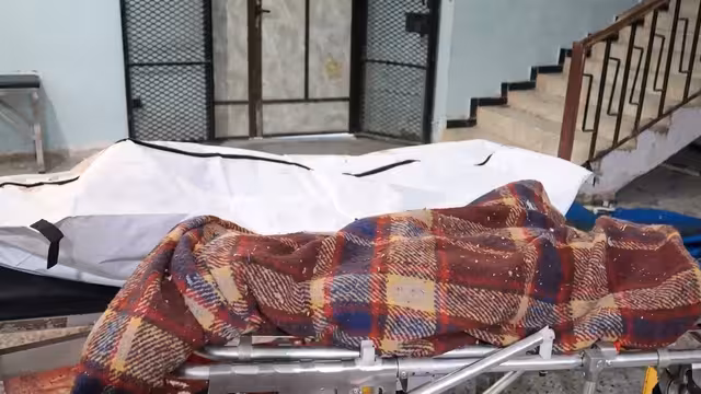 قصف حوثي يستهدف مزارع المواطنين شرق الخوخة ويوقع ثلاثة شهداء بينهم طفل