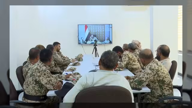 الفريق طارق صالح: تأمين باب المندب يتطلب تحرير الحديدة وصنعاء