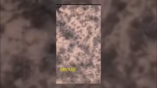 تسجيل مصور يوثق انسحاب عناصر الحوثي ورفع الرايات البيضاء في حجة
