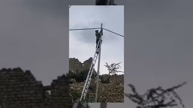 الحوثيون يفككون مشروع الهاتف الثابت في مديرية الشاهل بمحافظة حجة