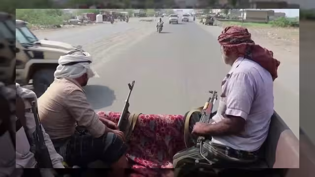 مشاهد توثق استعادة القوات المسلحة السيطرة الكاملة على مديرية حيس