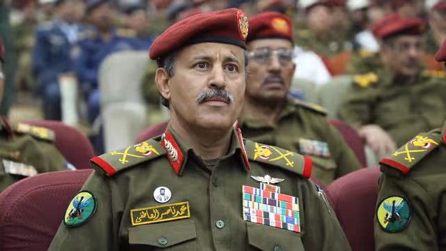 بينهم العاطفي.. غارة جوية تستهدف اجتماعًا لقيادات حوثية في البرح بتعز