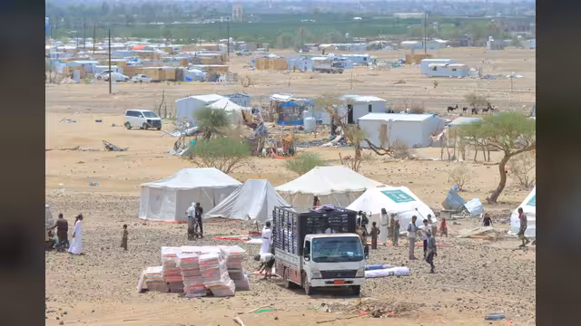 التصعيد الحوثي في اليمن.. مأساة النزوح تتفاقم داخل البلاد ونحو 1400 شخص يفرون إلى جيبوتي