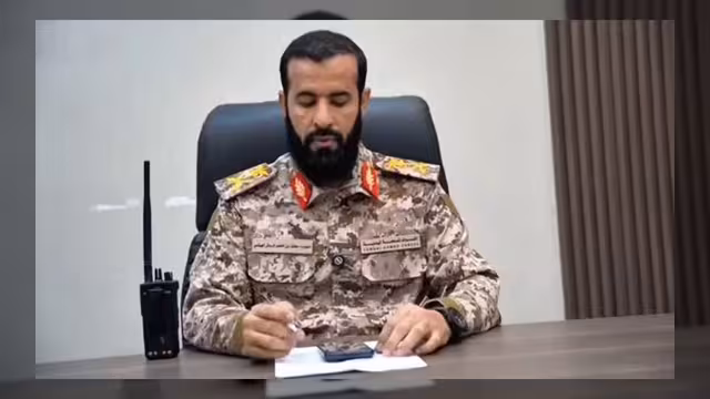 محافظ أبين يوجه بالتعامل الإنساني مع النازحين ودعم احتياجاتهم