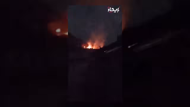 اندلاع حرائق واسعة في جبل النهدين بصنعاء جراء غارات جوية