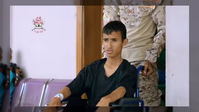قوات العمالقة تنقذ طفلاً جريحاً من جبهات الساحل الغربي