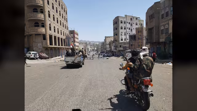 الشبكة اليمنية للحقوق والحريات توثق 43 جريمة وانتهاكاً حوثياً في تعز خلال 24 ساعة