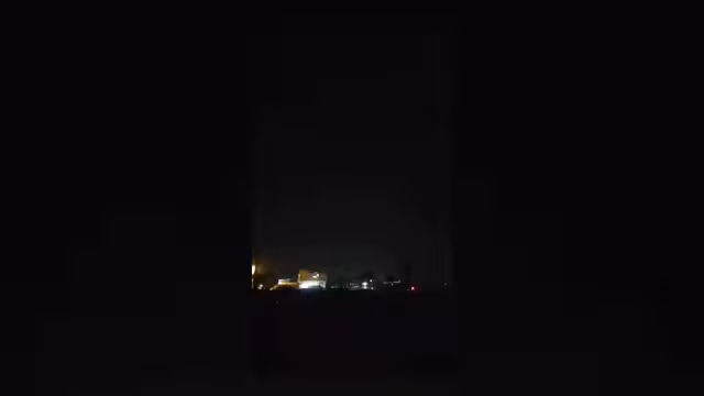 مليشيا الحوثي تجدد استهداف مطار الريان الدولي في مدينة المكلا