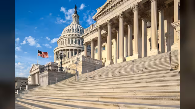 أمريكا: الحوثيون جمعوا 3.4 تريليون ريال في 2023 لتمويل أنشطتهم العسكرية بدلًا من صرف المرتبات