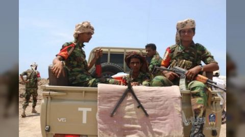 أمن المخا يلاحق متهمَين اثنين بقتل مواطن في مركز المديرية